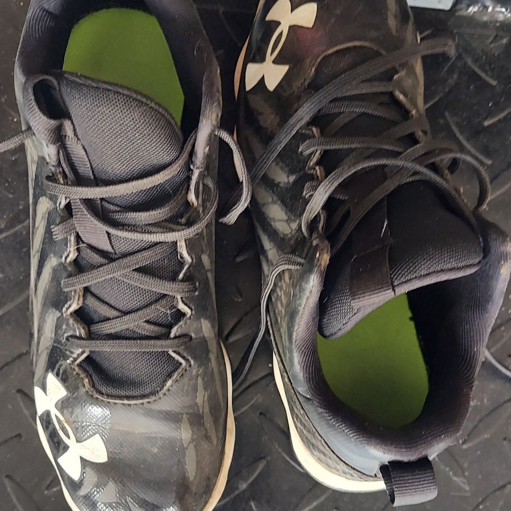 UA boys cleats size 6.5